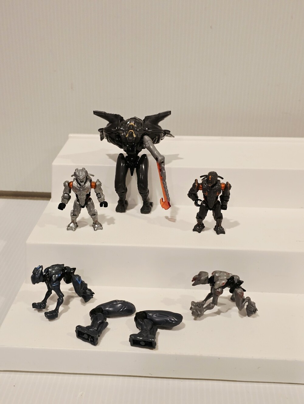 Mega Bloks Halo Promethean Warriors Figure Set